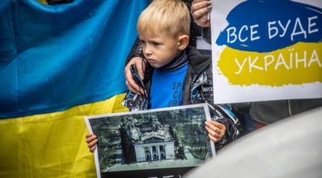 Маріуполь та Мелітополь житимуть в Україні – Зеленський